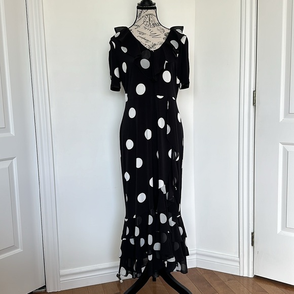 Karl Lagerfeld dress - Picture 8 of 8